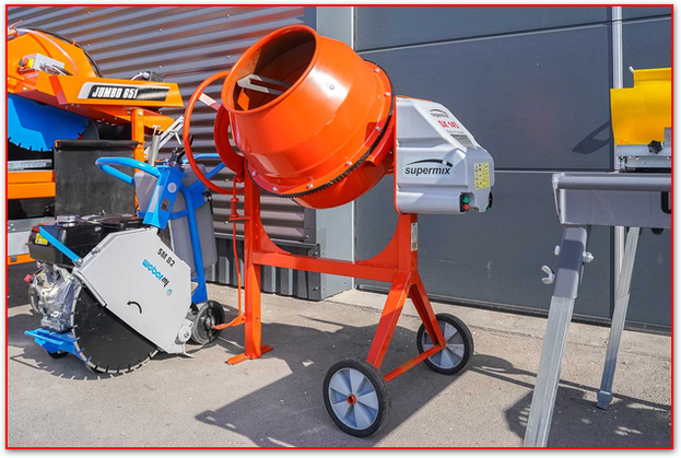 Betonmischer orange fahrbar