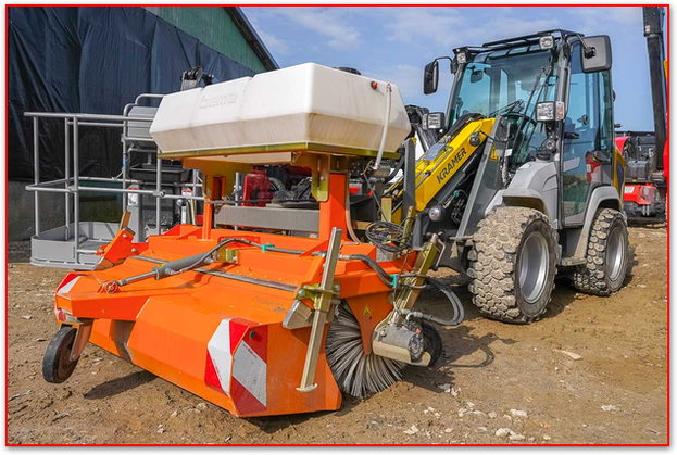 Radlader Kehrmaschine